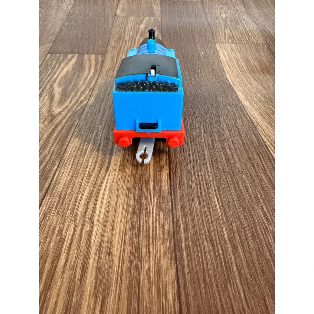 Mattel Thomas the Tank Engine Motorized TrackMaster Train Annie Clarabel 2013